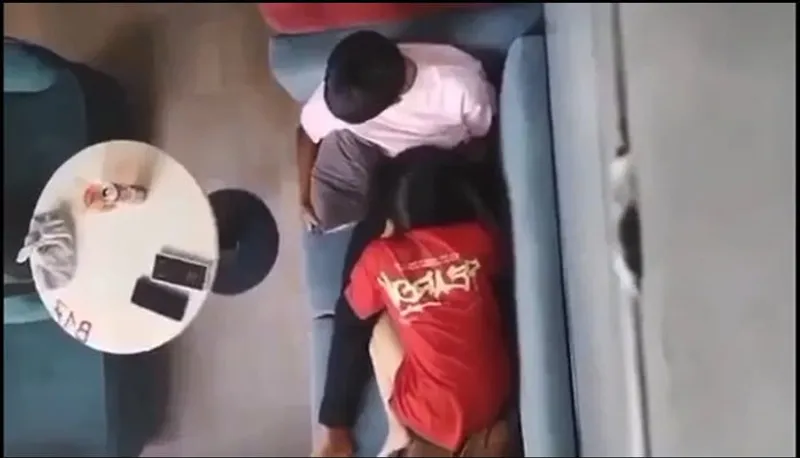 Quay lén nhân tình mút liếm cho nhân tình nơi công cộng